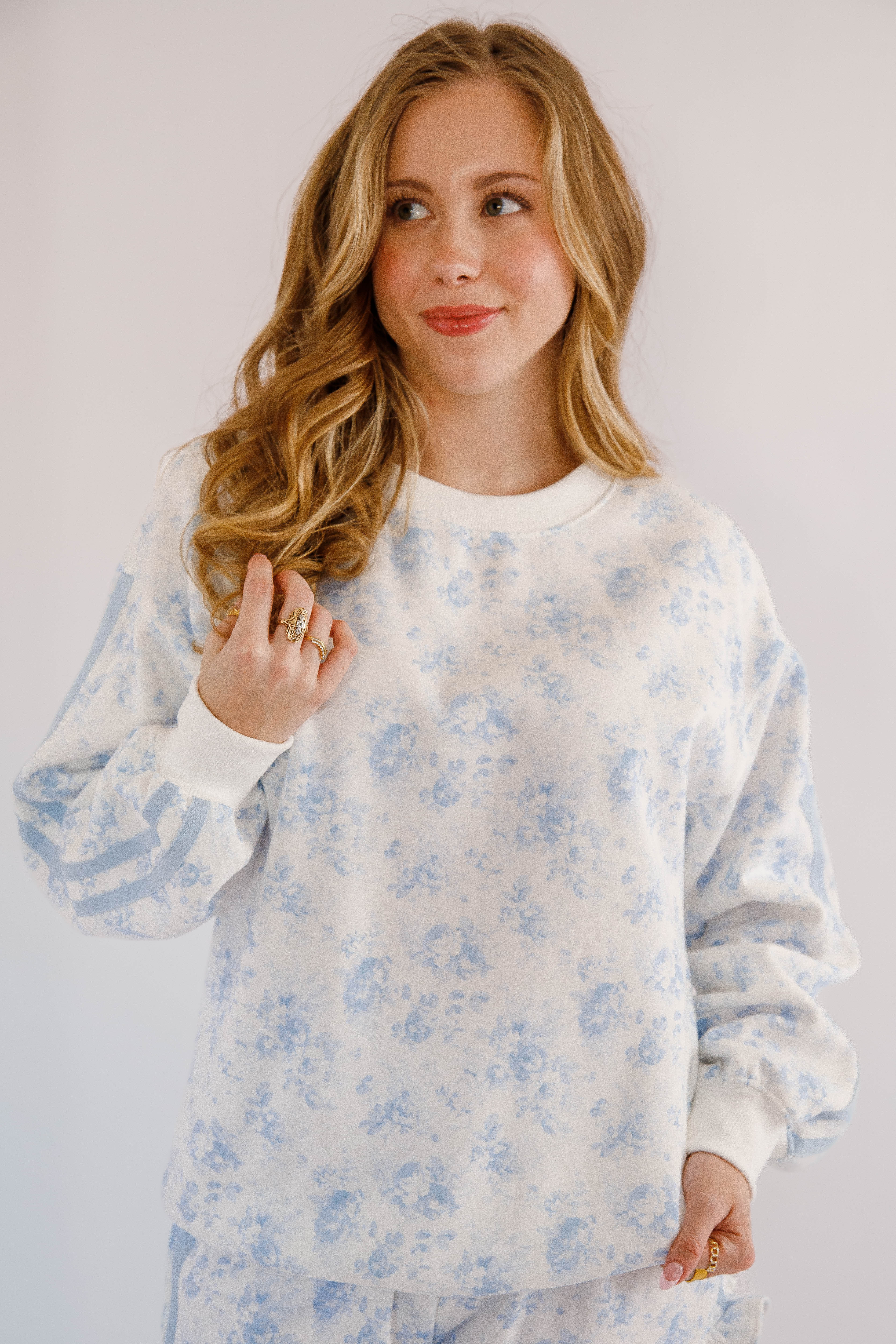 Blue-Floral-Pullover-Set-1.jpg