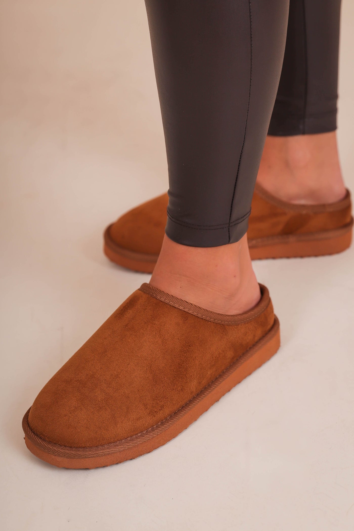 Women's Brown Fur Slippers- Dupe Fur Slippers- Outwoods Gallery-1