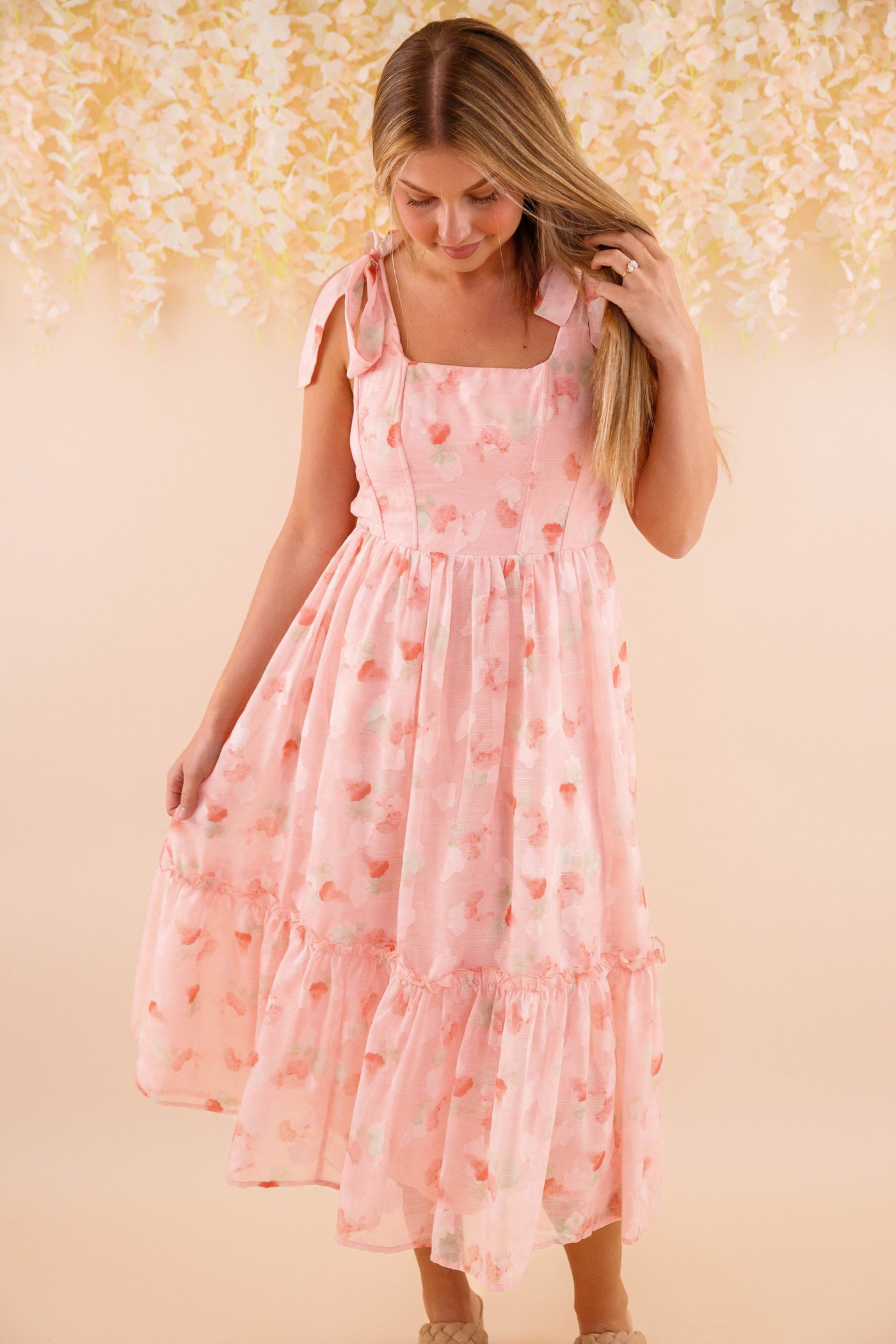 corset midi dress pink Draped satin corset midi dress Color: Light pink RASARIO Online Boutique 34 (FR) / Light pink