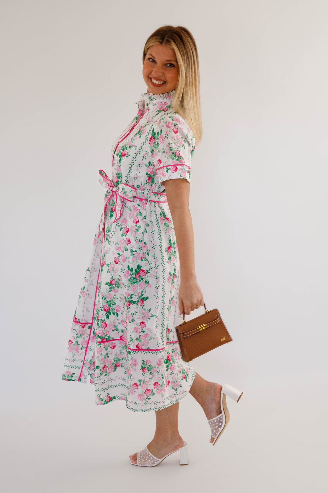 pink and green midi dress Floral Print Dress- Women's Feminine Spring Dresses- Entro Maxi Small Size:XL-17.5 36/37 USNEW_08_05_25 Details Model is wearing NWT American Eagle Outfitters