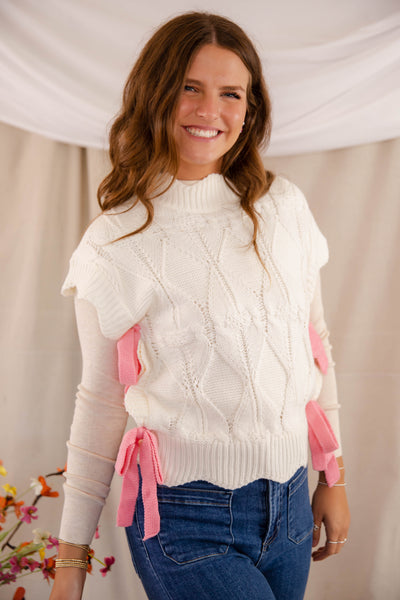 Women's Knit Sweater Vest- Women's Chic Scalloped Sweater With Bows- &Merci Sweaters