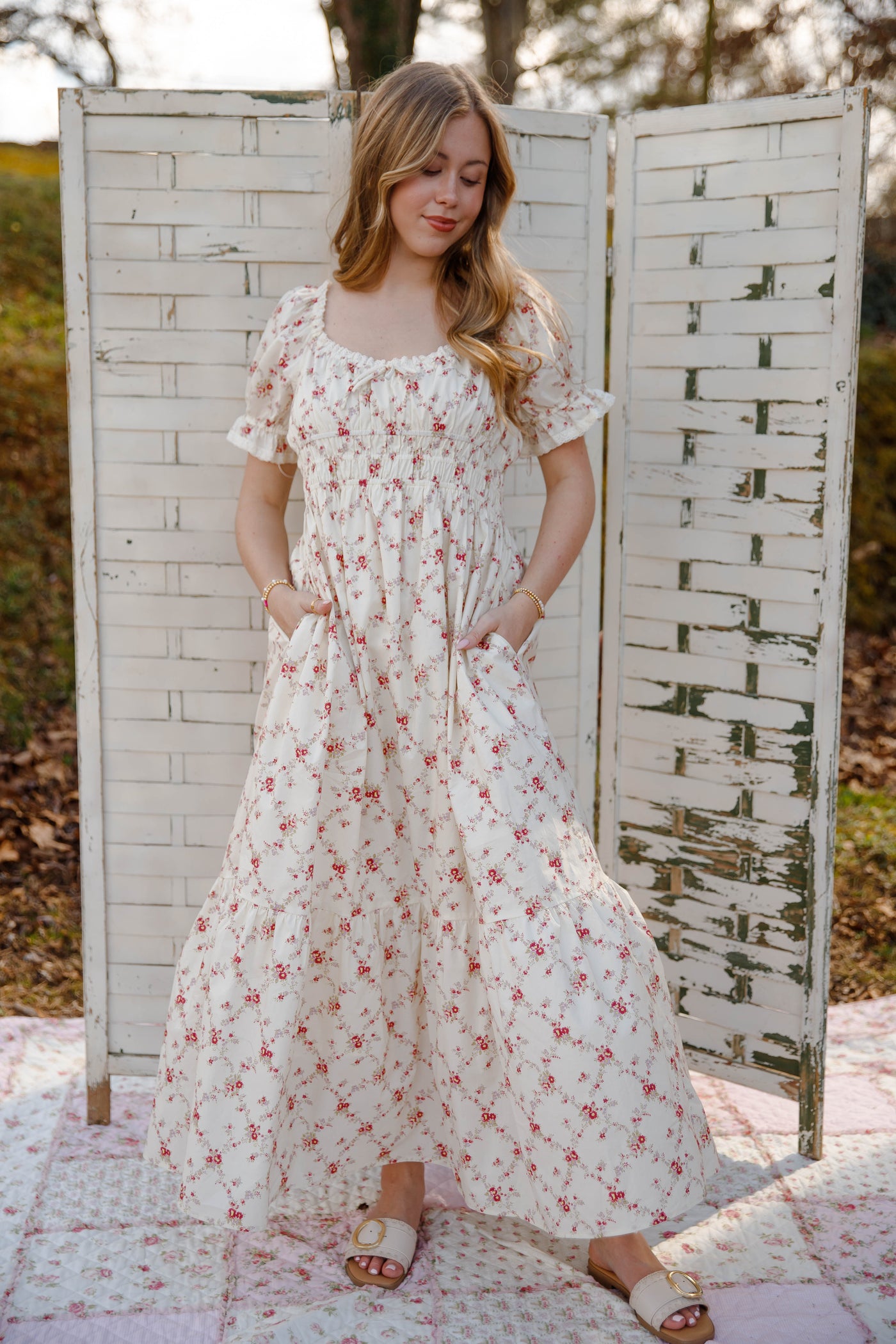 maxi dress with sleeves and pockets Cream Floral Smocked – Romantic Cottage Dress Small lace formal dress Is the quality of Aje Pandorea Layered Maxi Size:36 / S