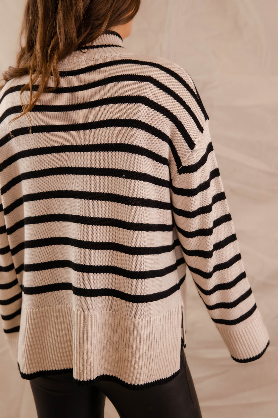 トップス Striped Turtleneck Knit Pullover Stripe Stripe Turtleneck Pullover Sweater – New York & Company