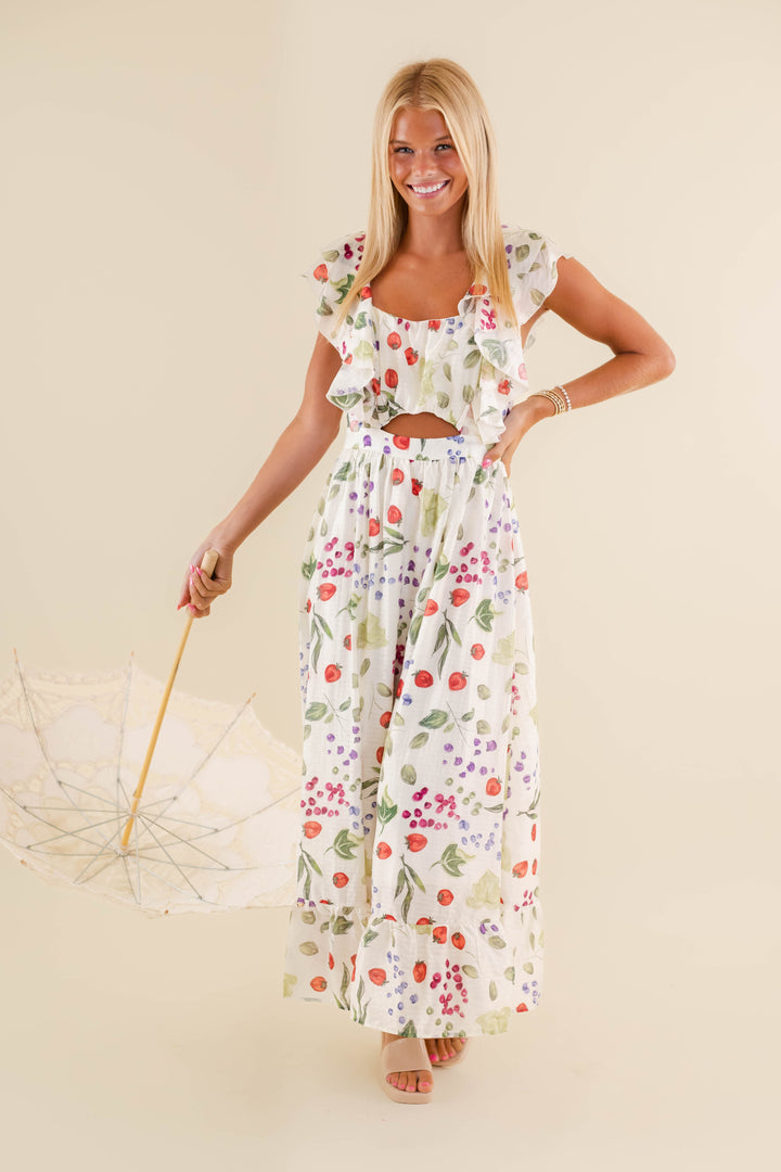 Women's Strawberry Fruit Print Dress- Coquette Style Dresses- Vintage Shop Maxi  Dress – Juliana's Boutique