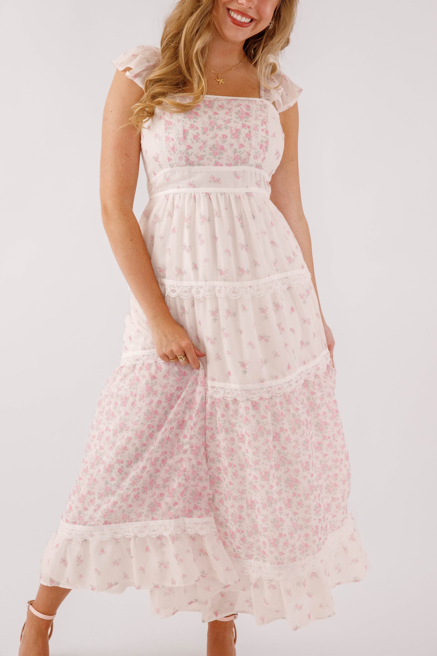 cream and pink lace dress Garner Floral and Lace Maxi Dress in Cream/Pink Small