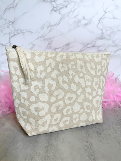 The Essentials Cosmetic Bag-White